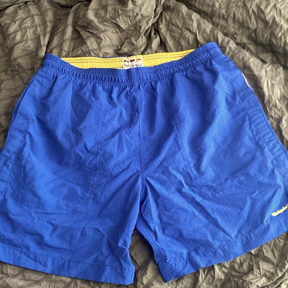 Weekender blue board shorts men’s large